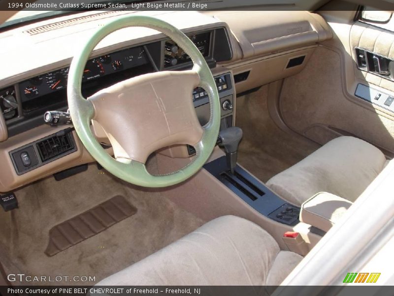 Light Beige Metallic / Beige 1994 Oldsmobile Cutlass Supreme Sedan