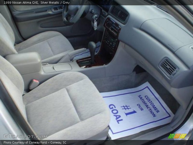 Silver Metallic / Grey 1999 Nissan Altima GXE