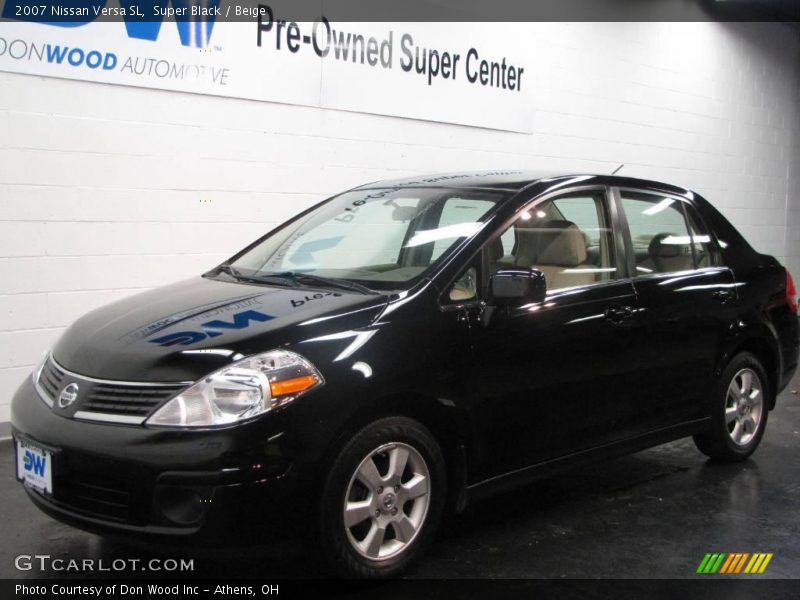 Super Black / Beige 2007 Nissan Versa SL