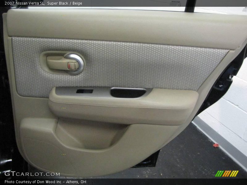 Super Black / Beige 2007 Nissan Versa SL