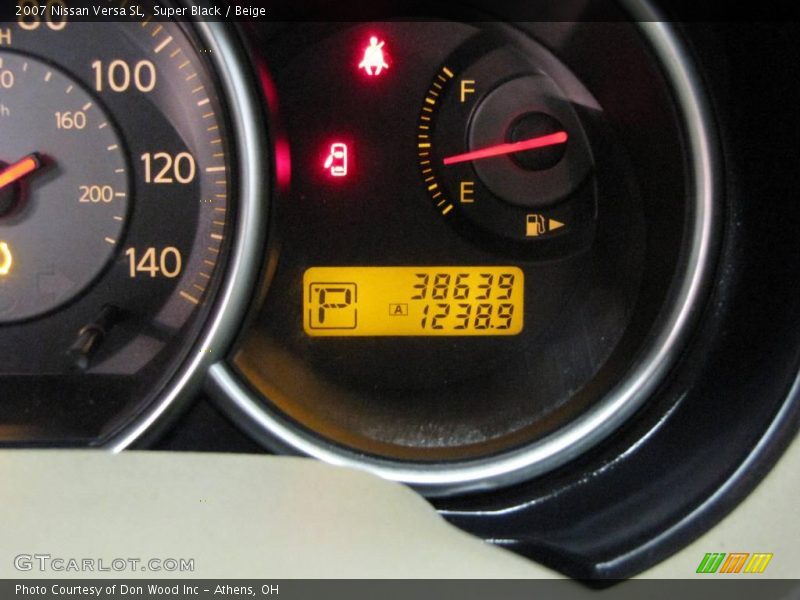 Super Black / Beige 2007 Nissan Versa SL