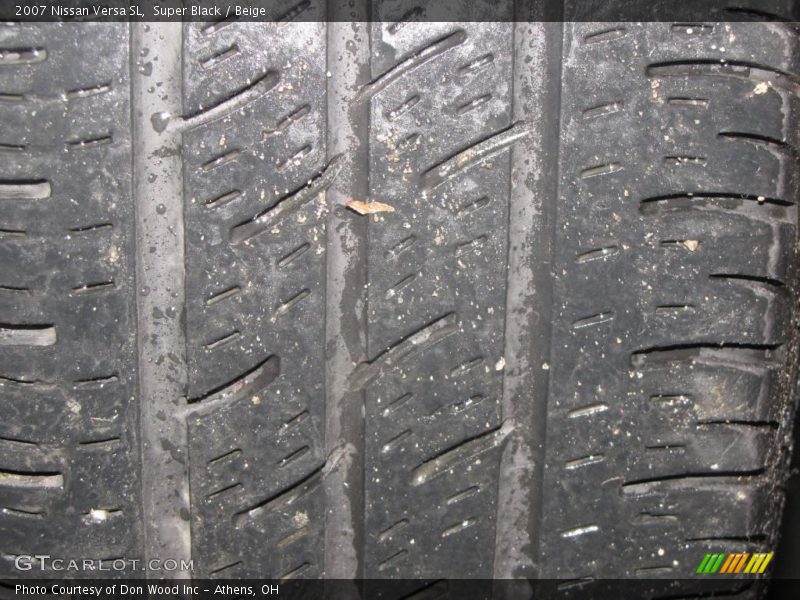 Super Black / Beige 2007 Nissan Versa SL