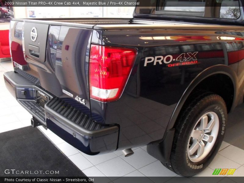 Majestic Blue / Pro-4X Charcoal 2009 Nissan Titan PRO-4X Crew Cab 4x4