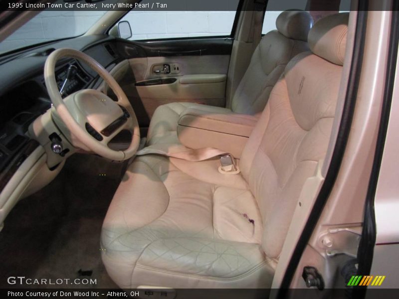 Ivory White Pearl / Tan 1995 Lincoln Town Car Cartier