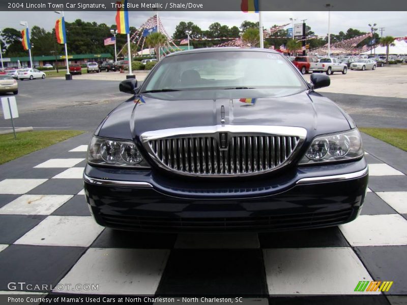 True Blue Metallic / Shale/Dove 2004 Lincoln Town Car Signature