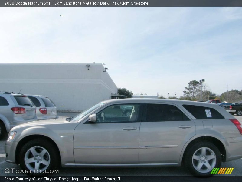 Light Sandstone Metallic / Dark Khaki/Light Graystone 2008 Dodge Magnum SXT