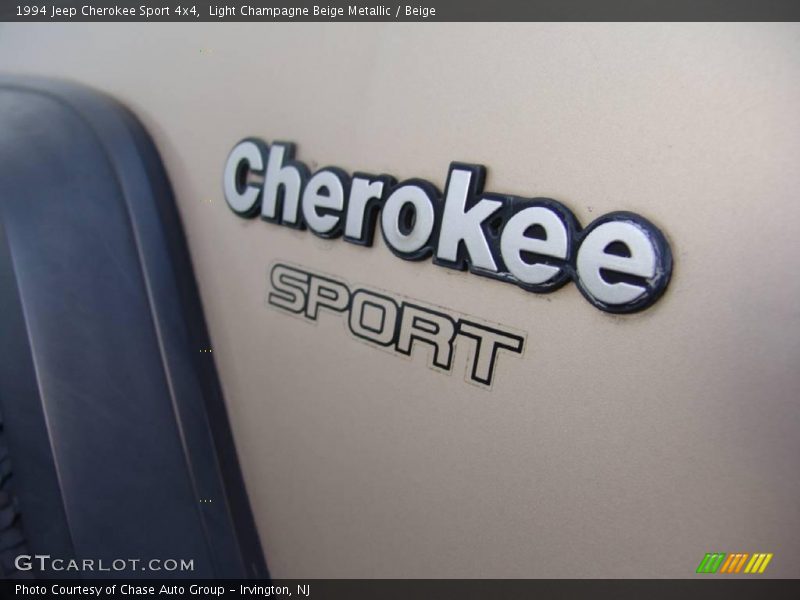 Light Champagne Beige Metallic / Beige 1994 Jeep Cherokee Sport 4x4