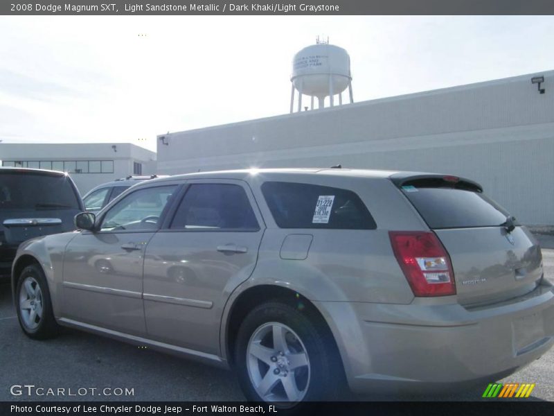 Light Sandstone Metallic / Dark Khaki/Light Graystone 2008 Dodge Magnum SXT