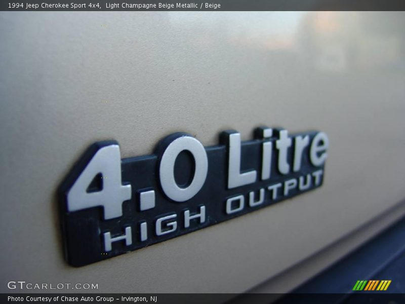 Light Champagne Beige Metallic / Beige 1994 Jeep Cherokee Sport 4x4