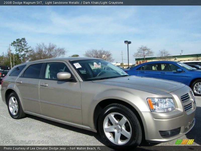 Light Sandstone Metallic / Dark Khaki/Light Graystone 2008 Dodge Magnum SXT