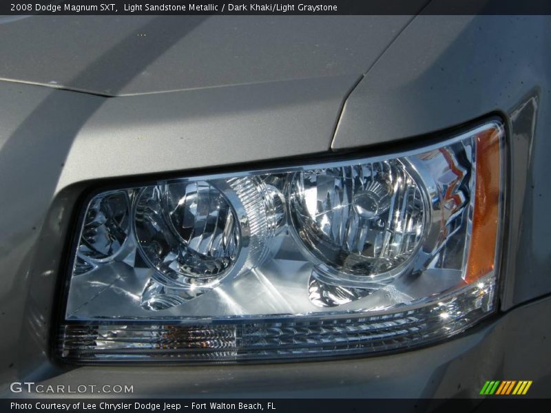 Light Sandstone Metallic / Dark Khaki/Light Graystone 2008 Dodge Magnum SXT