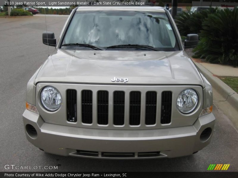 Light Sandstone Metallic / Dark Slate Gray/Pebble Beige 2010 Jeep Patriot Sport