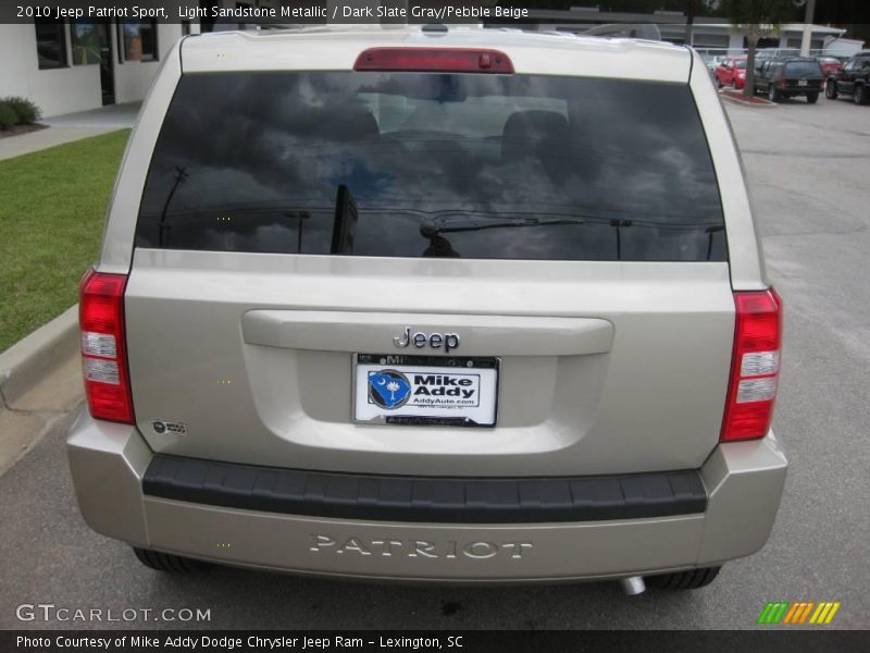 Light Sandstone Metallic / Dark Slate Gray/Pebble Beige 2010 Jeep Patriot Sport