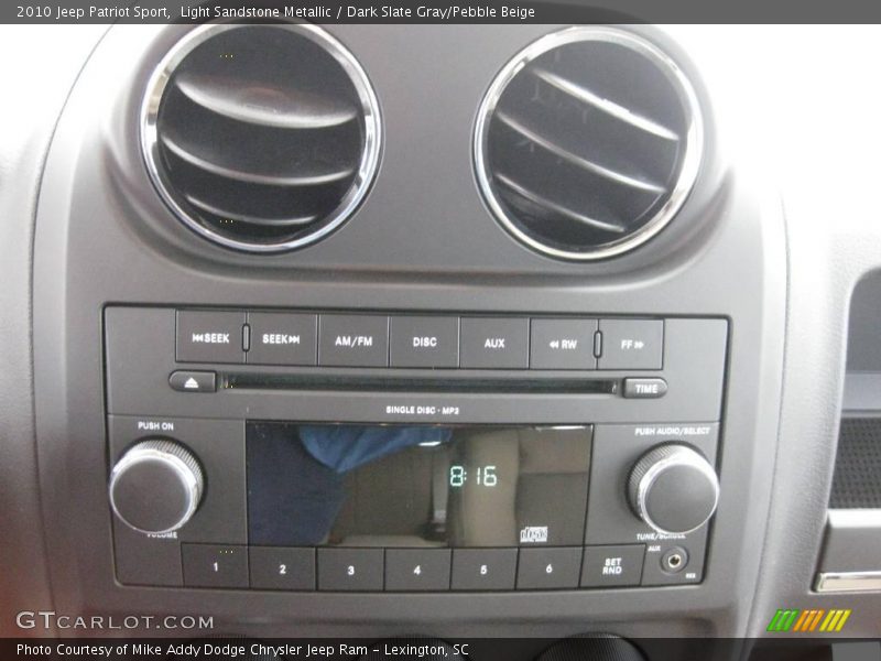 Light Sandstone Metallic / Dark Slate Gray/Pebble Beige 2010 Jeep Patriot Sport