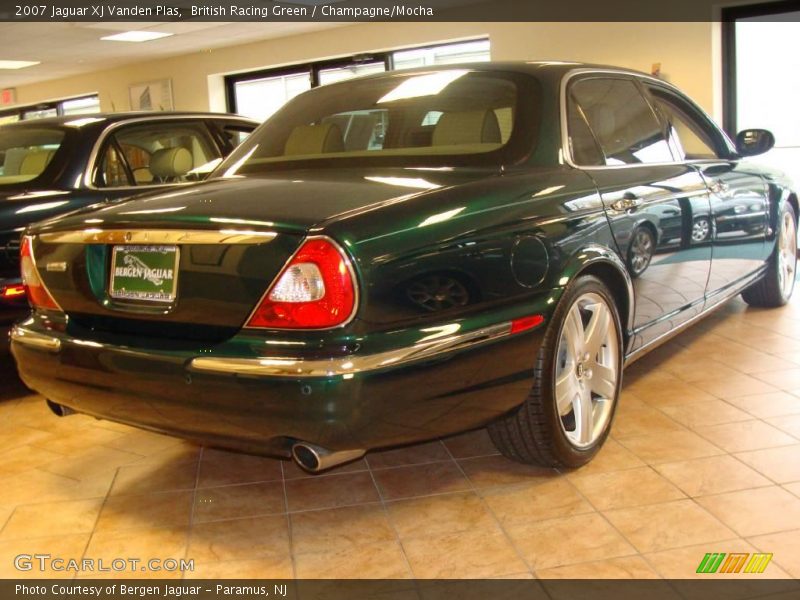 British Racing Green / Champagne/Mocha 2007 Jaguar XJ Vanden Plas
