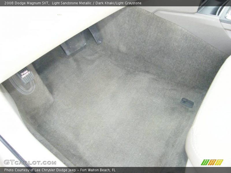 Light Sandstone Metallic / Dark Khaki/Light Graystone 2008 Dodge Magnum SXT