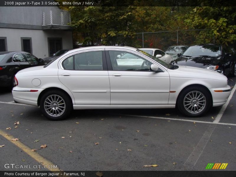 White Onyx / Ivory 2008 Jaguar X-Type 3.0 Sedan