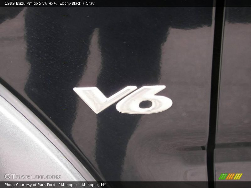 Ebony Black / Gray 1999 Isuzu Amigo S V6 4x4