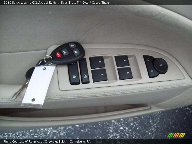 Pearl Frost Tri-Coat / Cocoa/Shale 2010 Buick Lucerne CXL Special Edition