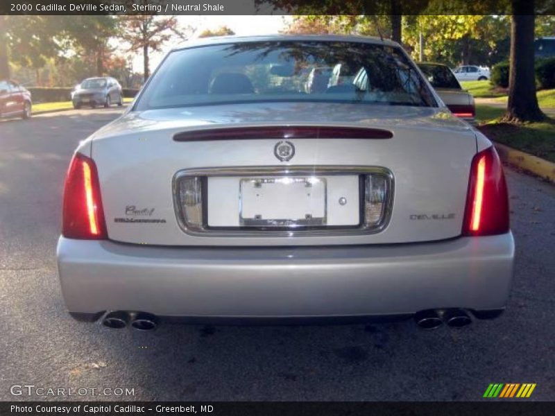Sterling / Neutral Shale 2000 Cadillac DeVille Sedan