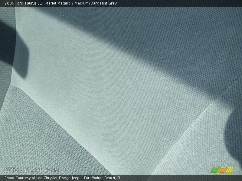 Merlot Metallic / Medium/Dark Flint Grey 2006 Ford Taurus SE