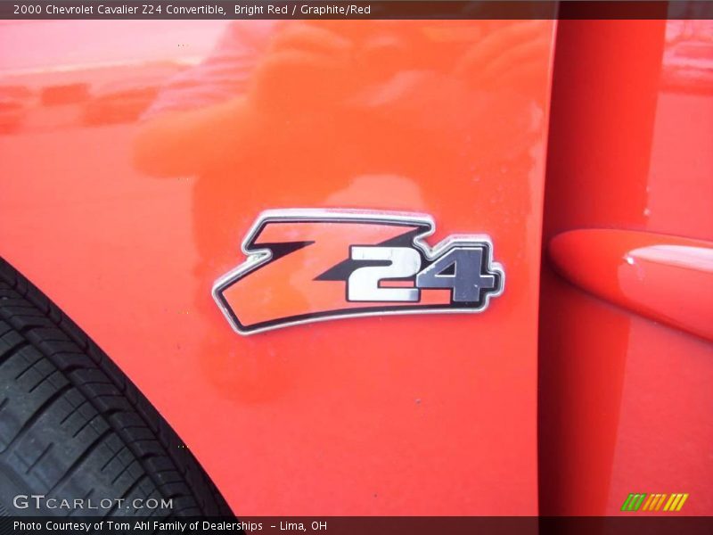 Bright Red / Graphite/Red 2000 Chevrolet Cavalier Z24 Convertible