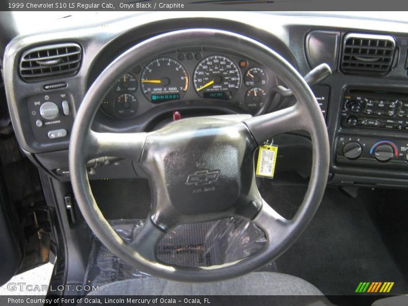 Onyx Black / Graphite 1999 Chevrolet S10 LS Regular Cab