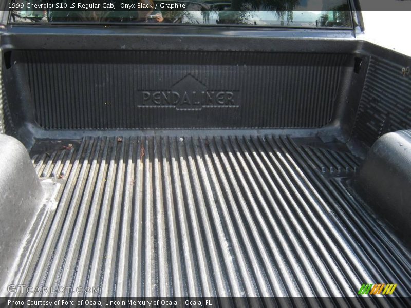 Onyx Black / Graphite 1999 Chevrolet S10 LS Regular Cab