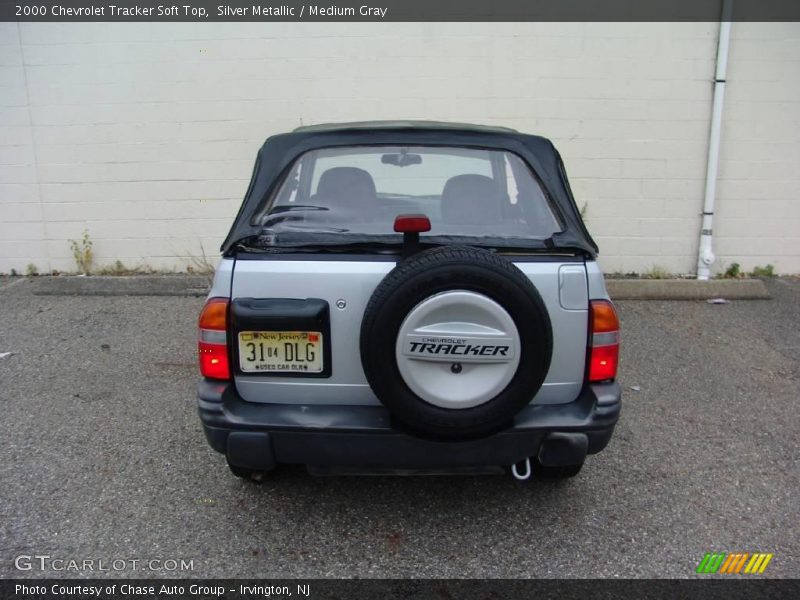 Silver Metallic / Medium Gray 2000 Chevrolet Tracker Soft Top