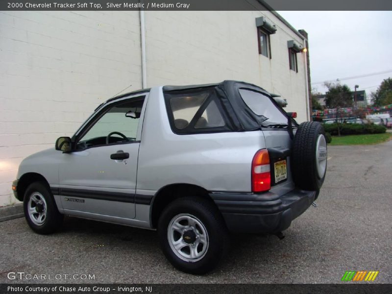 Silver Metallic / Medium Gray 2000 Chevrolet Tracker Soft Top