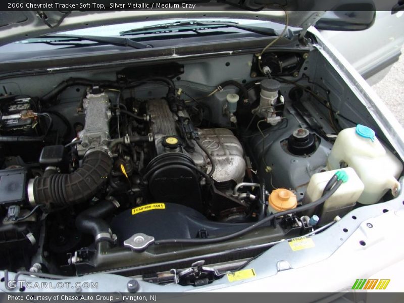 Silver Metallic / Medium Gray 2000 Chevrolet Tracker Soft Top