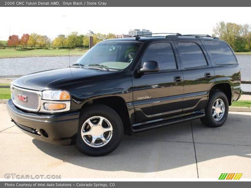 Onyx Black / Stone Gray 2006 GMC Yukon Denali AWD