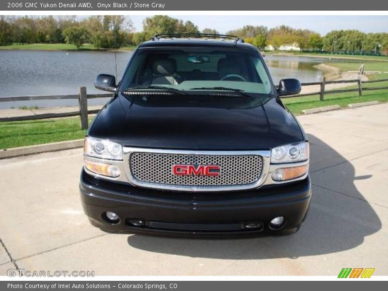 Onyx Black / Stone Gray 2006 GMC Yukon Denali AWD