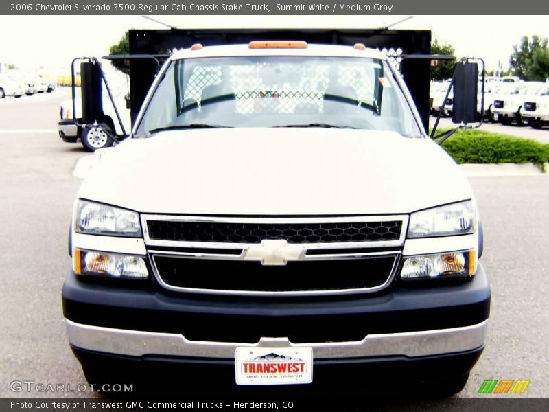 Summit White / Medium Gray 2006 Chevrolet Silverado 3500 Regular Cab Chassis Stake Truck
