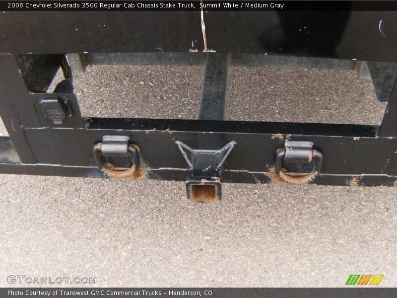 Summit White / Medium Gray 2006 Chevrolet Silverado 3500 Regular Cab Chassis Stake Truck