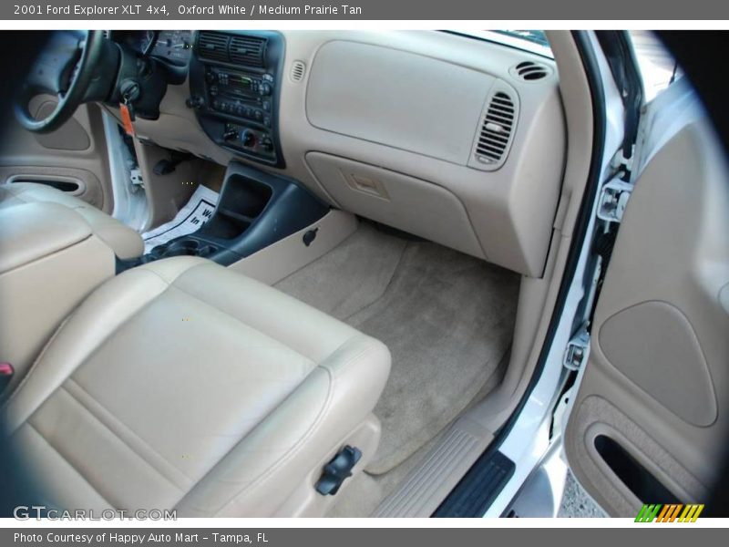Oxford White / Medium Prairie Tan 2001 Ford Explorer XLT 4x4
