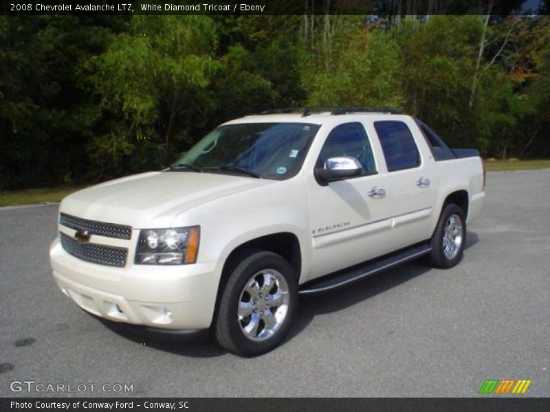 White Diamond Tricoat / Ebony 2008 Chevrolet Avalanche LTZ