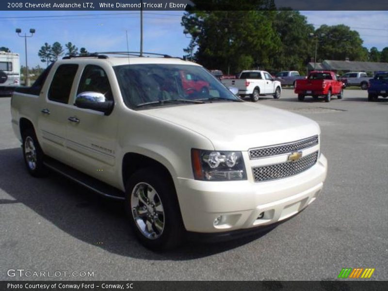 White Diamond Tricoat / Ebony 2008 Chevrolet Avalanche LTZ