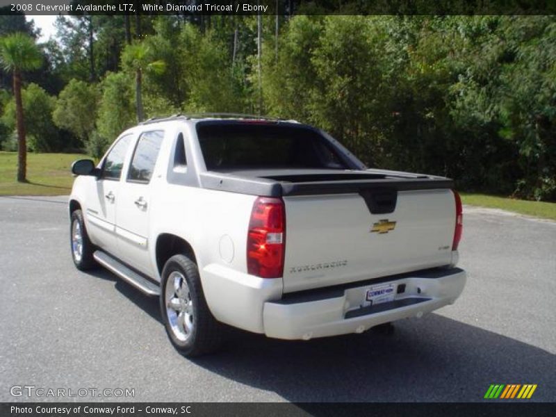 White Diamond Tricoat / Ebony 2008 Chevrolet Avalanche LTZ