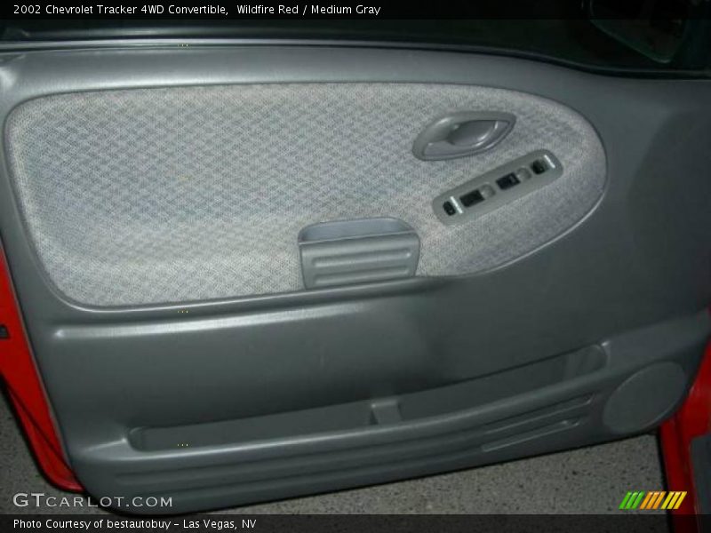 Wildfire Red / Medium Gray 2002 Chevrolet Tracker 4WD Convertible