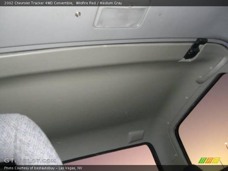 Wildfire Red / Medium Gray 2002 Chevrolet Tracker 4WD Convertible