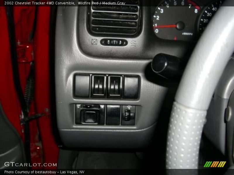 Wildfire Red / Medium Gray 2002 Chevrolet Tracker 4WD Convertible