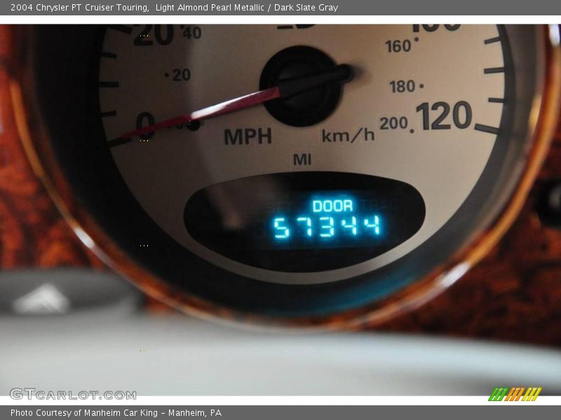Light Almond Pearl Metallic / Dark Slate Gray 2004 Chrysler PT Cruiser Touring