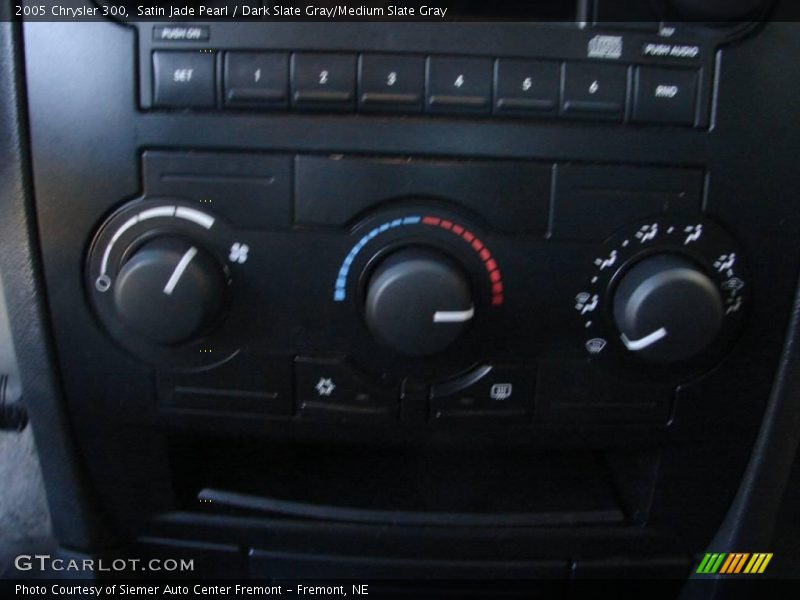 Satin Jade Pearl / Dark Slate Gray/Medium Slate Gray 2005 Chrysler 300