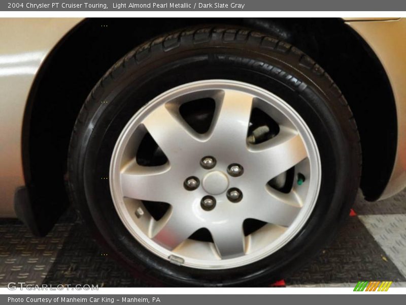 Light Almond Pearl Metallic / Dark Slate Gray 2004 Chrysler PT Cruiser Touring