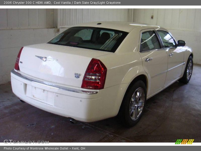 Cool Vanilla / Dark Slate Gray/Light Graystone 2006 Chrysler 300 C HEMI AWD