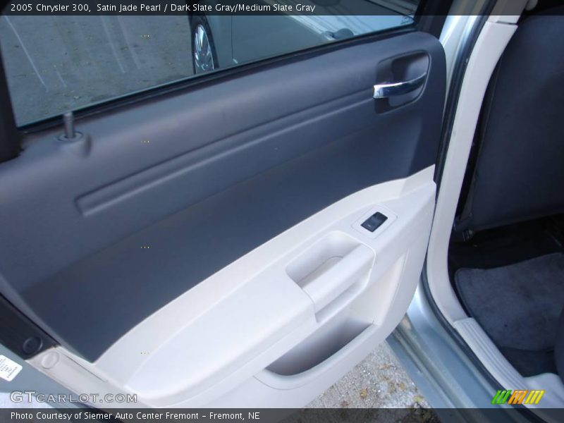 Satin Jade Pearl / Dark Slate Gray/Medium Slate Gray 2005 Chrysler 300
