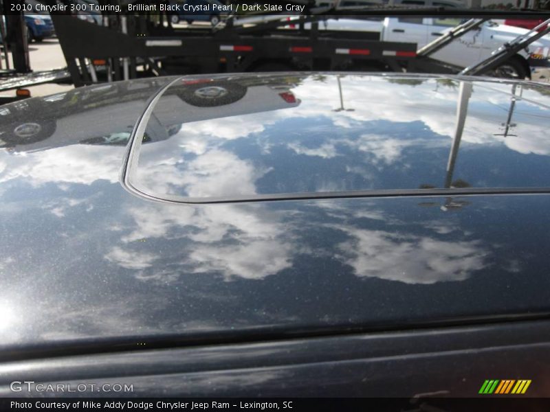 Brilliant Black Crystal Pearl / Dark Slate Gray 2010 Chrysler 300 Touring