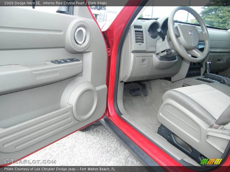 Inferno Red Crystal Pearl / Dark Khaki 2009 Dodge Nitro SE