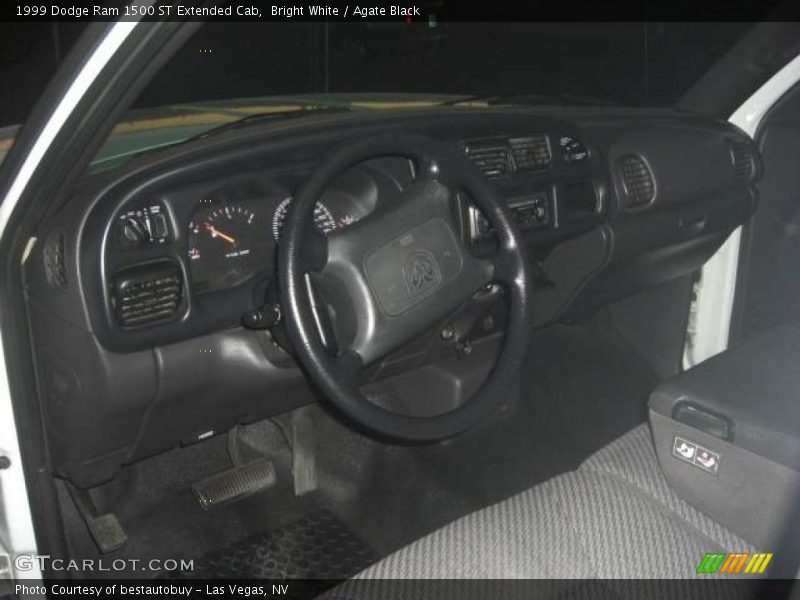 Bright White / Agate Black 1999 Dodge Ram 1500 ST Extended Cab